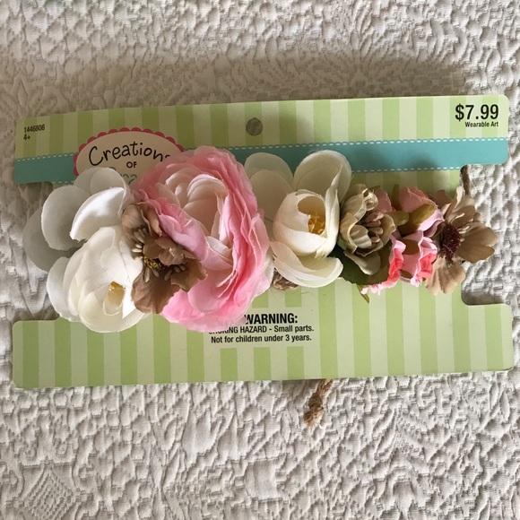 Flowered Hair Wreaths by Grace Wearable Art - Picture 5 of 16